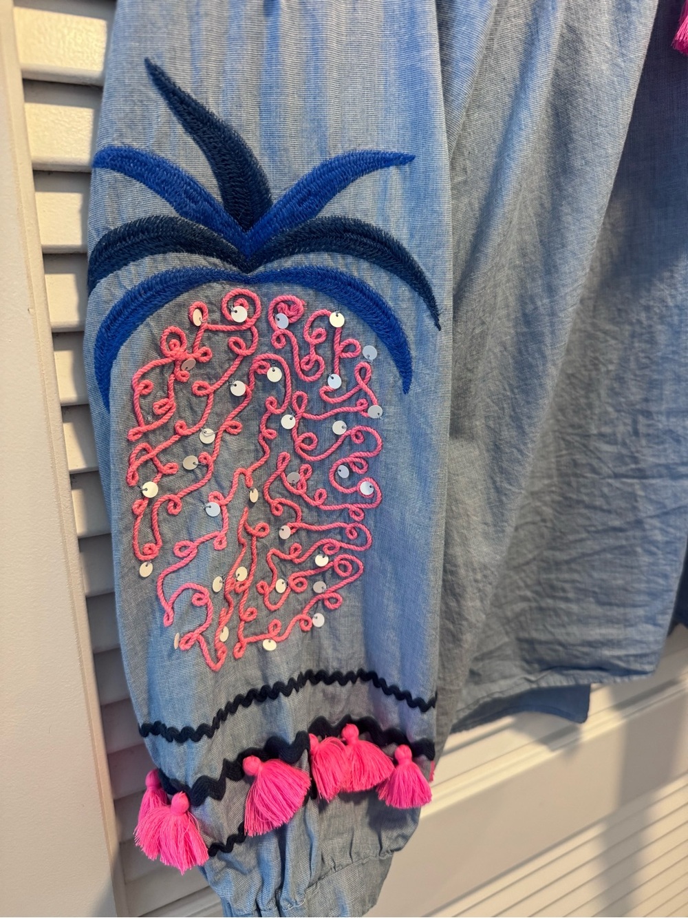 EUC embroidered pineapple tunic - Picture 3 of 4